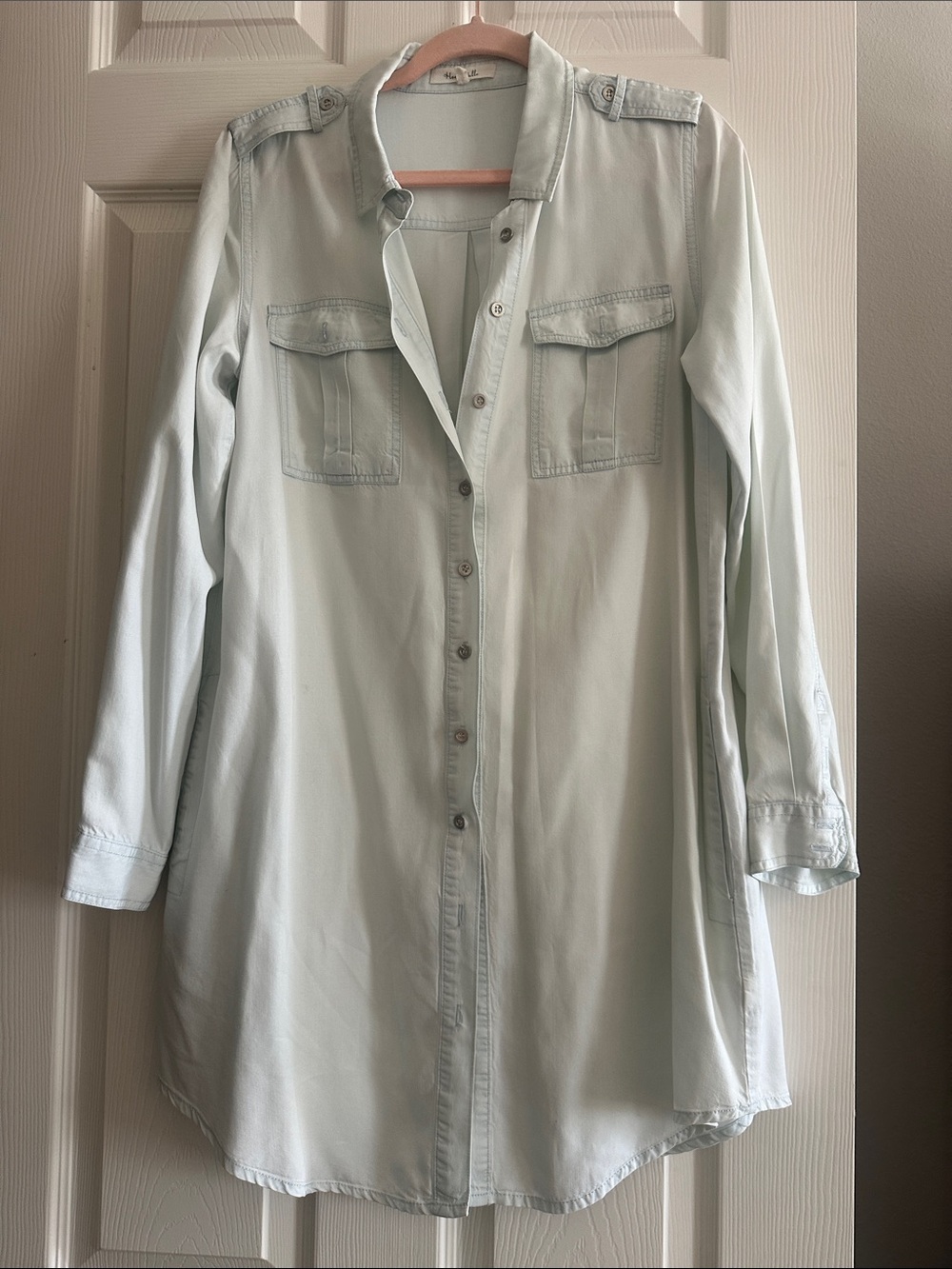Honey Belle Button-Front Denim Tunic Shirt Dress. Light blue. Large. EUC.